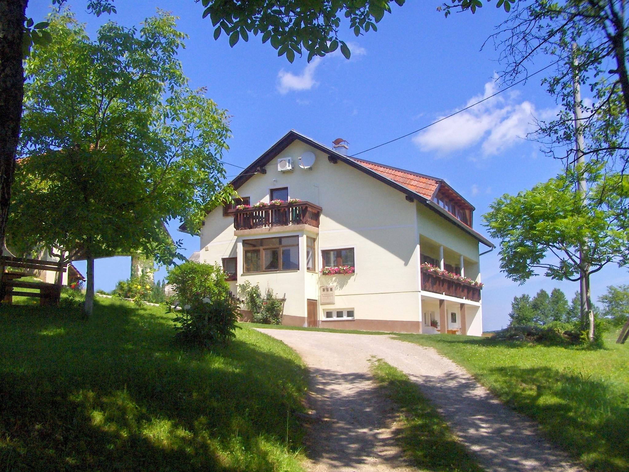 House Josipa Hotel Rakovica Exterior foto