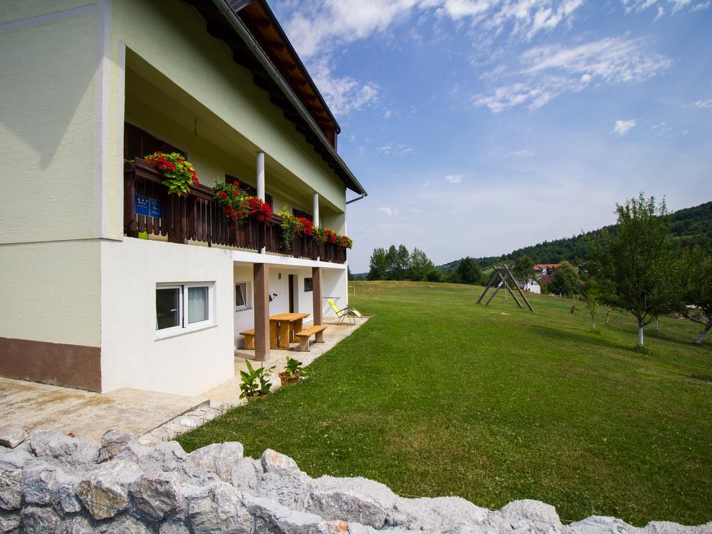 House Josipa Hotel Rakovica Exterior foto